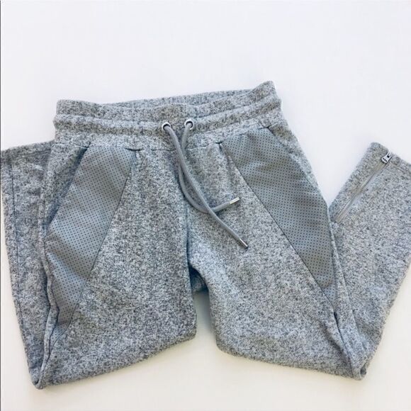 𝅺euc Lorna Jane cropped sweatpants sz xs gray - Picture 1 of 6